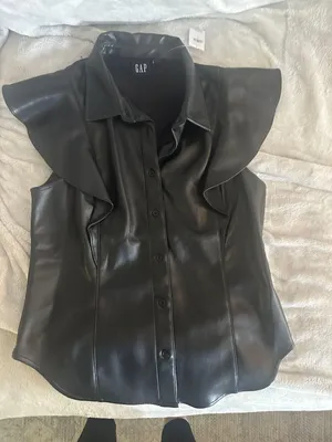 Gap Shirt thumbnail 1