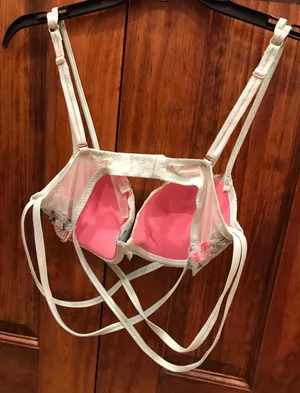 Floral Strappy Date Push-Up Bra thumbnail 2