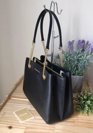 Purse thumbnail 3