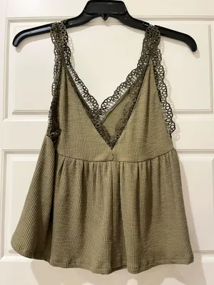 Umgee Green-Light Olive Tank Lace thumbnail 2