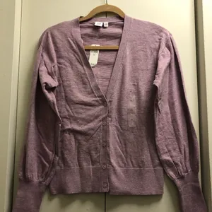 GAP Lilac Sweater size XS thumbnail 1