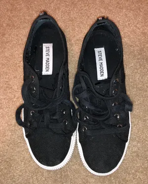 Steve Madden Black Platforms thumbnail 2