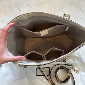 Gucci Microguccissima Logo Leather Tote - Beige thumbnail 2