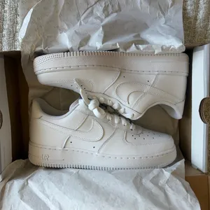 Nike Air Force 1 lows fresh white thumbnail 2