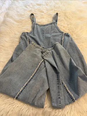 Light Wash Denim Overalls Jumpsuit size L inseam 27” excellent condition thumbnail 8