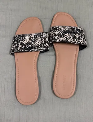 Sandals  thumbnail 1
