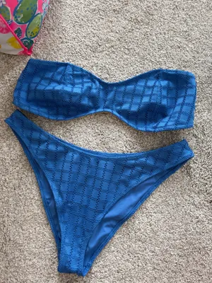 Pacing Bikini Set  thumbnail 3