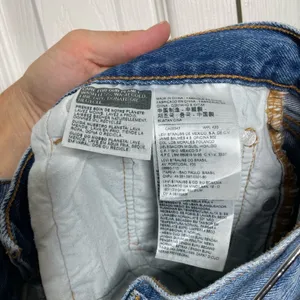Levi's 501 Womens Cut Off High Waisted Denim Jean Shorts Size 29 thumbnail 4