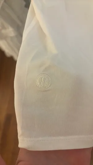 White Lululemon long sleeve T-shirt thumbnail 4