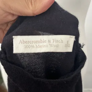 Abercrombie & Fitch Merino Wool Sweater Black S Mock Neck Button Academic Preppy thumbnail 5