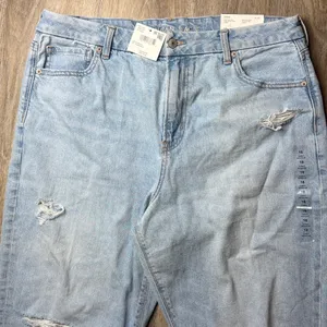 American Eagle Curvy Mom Jeans | Super High Rise | Light Wash Size 18 thumbnail 6