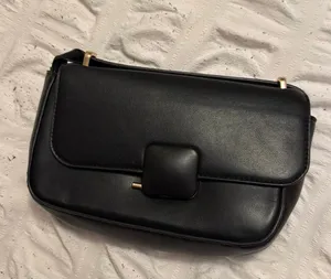 Black Target Purse thumbnail 1