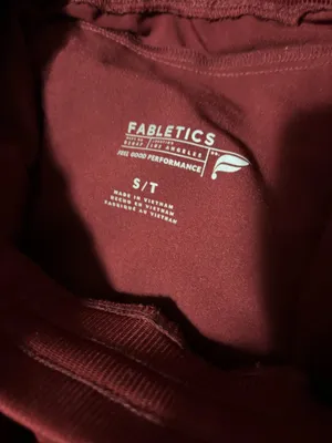 Fabletics Scrubs Set thumbnail 5