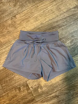 NWOT Fabletics Maj Shorts in Jasmine thumbnail 4