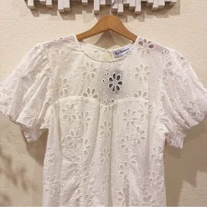 En Saison Adina Lace Mini Dress in White Size Small NWT thumbnail 3