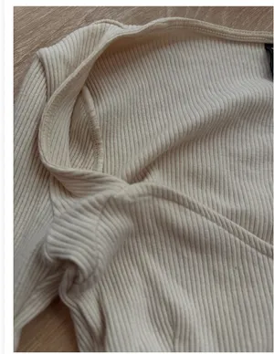 H&M Divided Cream Ribbed Sweetheart Long Sleeve Crop Top S thumbnail 3