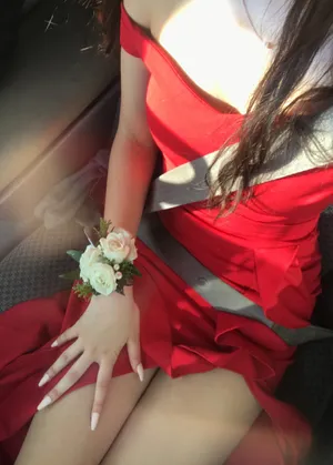 Red Prom Dress Size 0 thumbnail 2