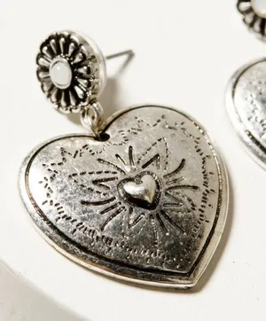 Shyanne Women’s Western Heart Statement Earrings thumbnail 1