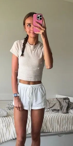 Hollister Short Sleeve Top thumbnail 1