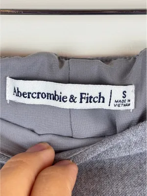 Abercrombie & Fitch Gray Pleated Mini Skort Size S High Rise Tailored Preppy thumbnail 3