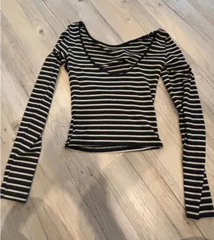 Shein Long Sleeve Top thumbnail 1