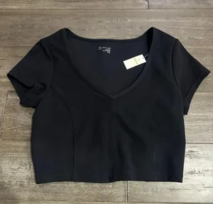 Aerie Offline Black V-Neck Short Sleeve Cropped thumbnail 1