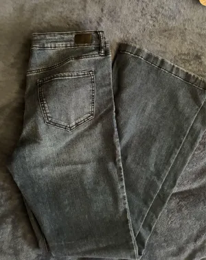 Sofia Vergara Jeans Melissa flare 8 thumbnail 3