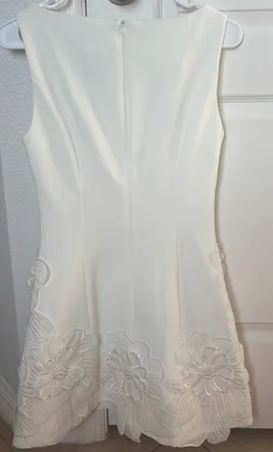Elliatt Janelle Mini Dress In White thumbnail 2