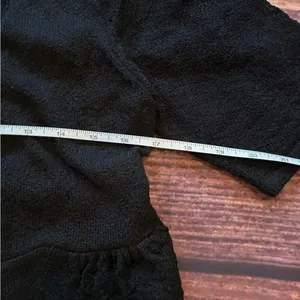 Women’s Kela Black Short Sleeve Sweater Size S thumbnail 2