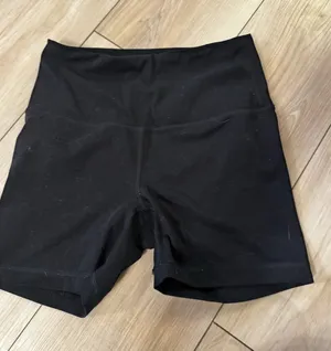 Yogalicious Biker shorts thumbnail 1