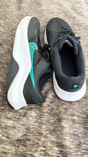 Nike Legend Essential 3 NN Men’s size 9.5 thumbnail 6