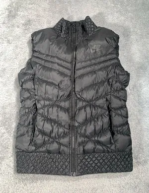 Nike Cascade quilted puffer vest black down medium thumbnail 1