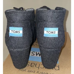TOMS Womens 8.5 Desert Wedge Grey Wool Lace Up‎ Ankle Booties Preppy Western thumbnail 4