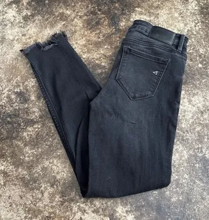Hidden Black Skinny Jeans with Frayed Hem thumbnail 1