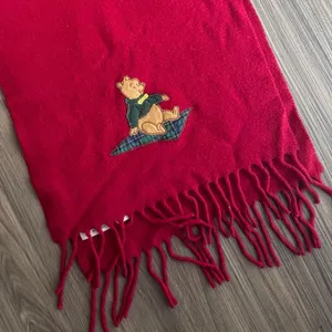 Vintage Donaldson Walt Disney Co. Winnie The Pooh Embroidered Wool Scarf Red thumbnail 3