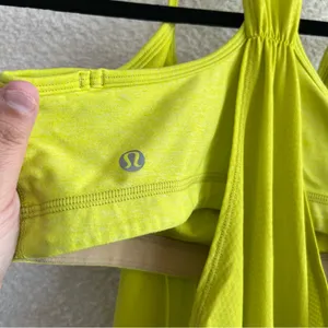 Lululemon Women’s‎ Lime Green No Limits Sports Bra Tank Top Size 8 thumbnail 5