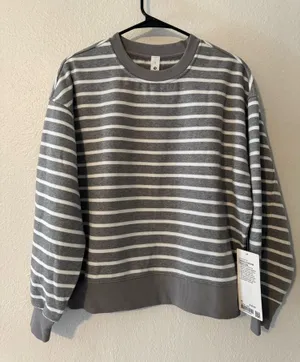 Perfectly Oversized Lululemon Crew thumbnail 1