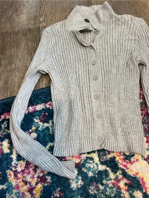Brandy Melville Ribbed Button-Front Collared Sweater - Gray thumbnail 6