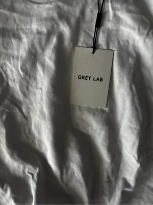 NWT grey lab white short sleeved bubble hem XS thumbnail 3