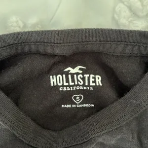Hollister tee size S thumbnail 2