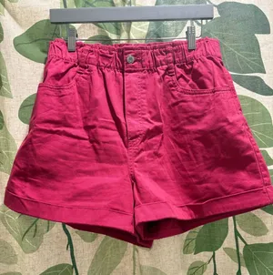 H&M Magenta Paperbag-Waist Shorts thumbnail 1