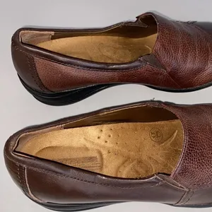Hush Puppies Slip On Leather Shoes size‎ : 7.5 thumbnail 3