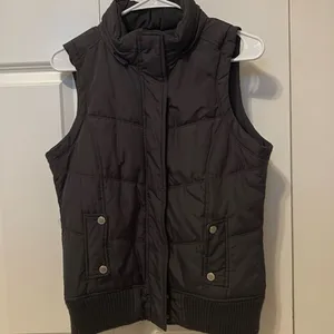 Black vest Size M thumbnail 1