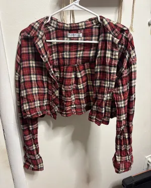 Arizona Cropped red plaid flannel thumbnail 1