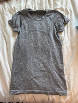 Lululemon Swiftly Tech  thumbnail 1