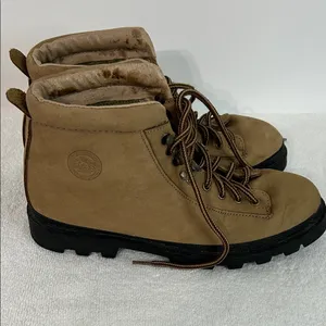 Women’s Bass Hiking Boots – Size 7.5 see pictures for wear thumbnail 2