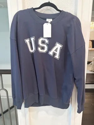Le Lis USA Navy Oversized Crewneck Sweatshirt Small NWT thumbnail 1