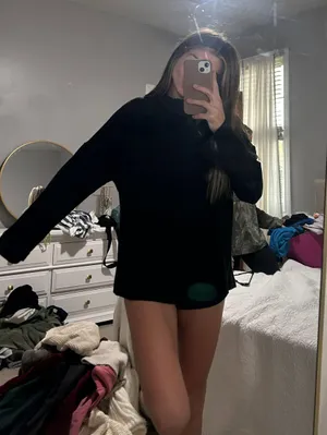 Lululemon Crew Neck thumbnail 3
