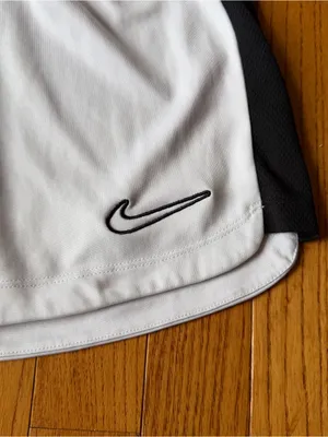 Nike Dri-FIT Academy 23 Women's Soccer Shorts White Black Mesh Side Panel XS thumbnail 2