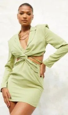 Pretty Little Thing DRESS thumbnail 1